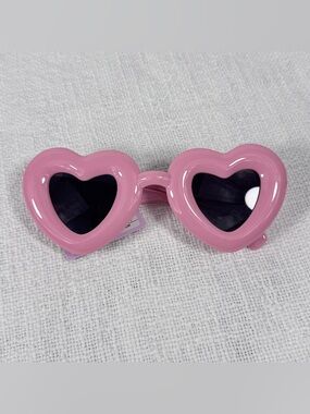 NEW Wild Fable Pink Heart Sunglasses